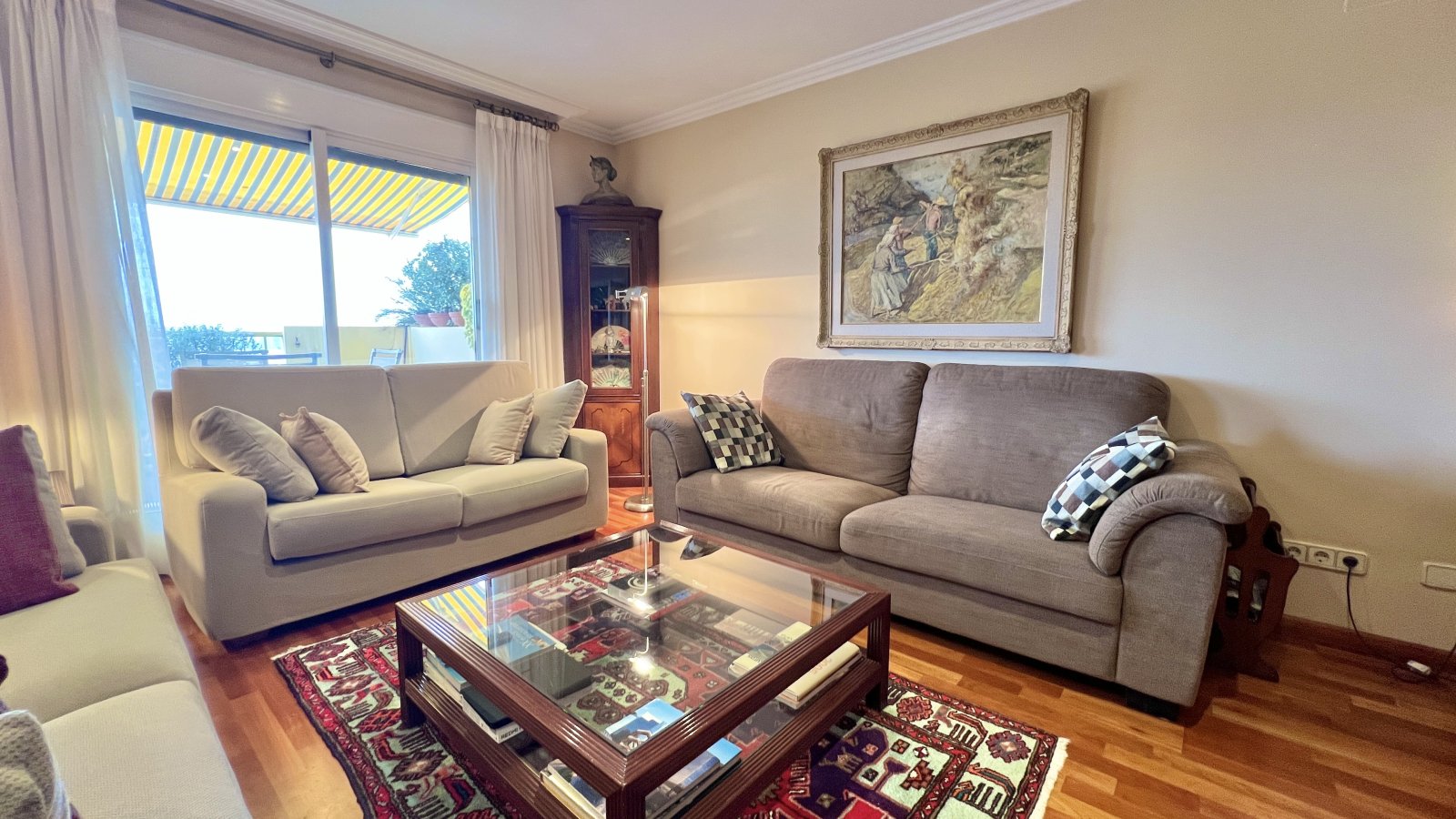 Penthouse duplex exclusif avec 4 chambres et piscine privée sur le toit-terrasse