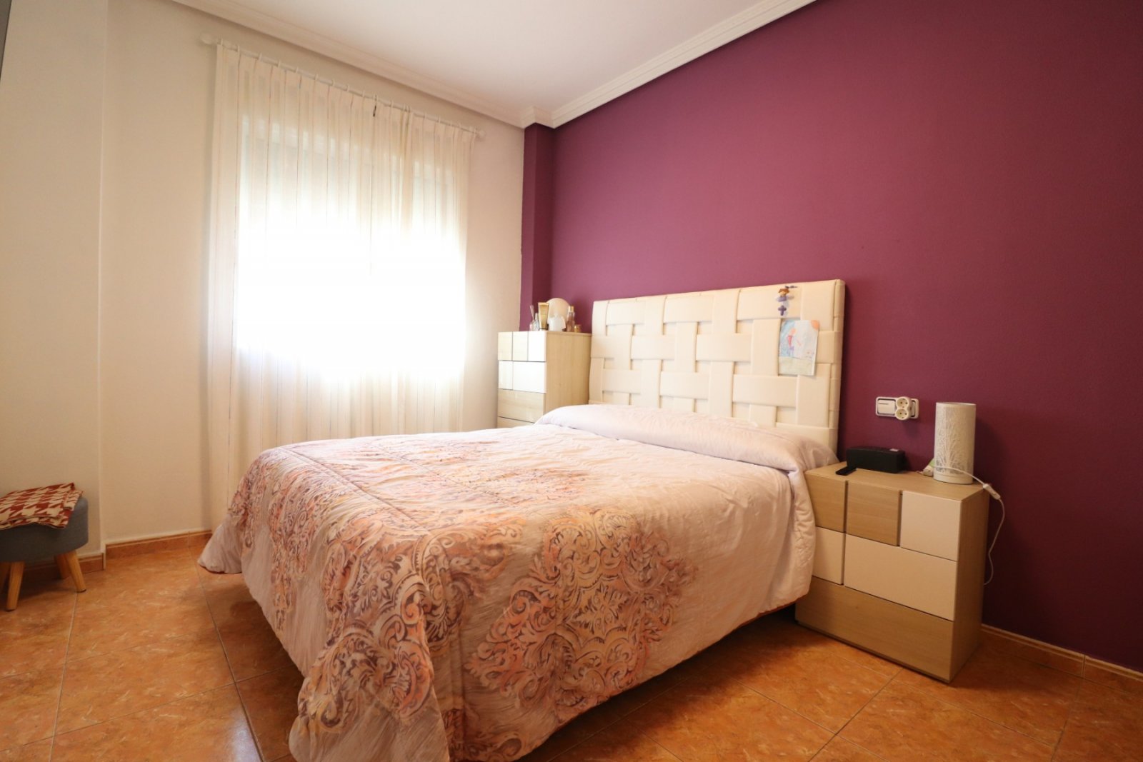 Villa avec 3 chambres, 1 salle de bain, 1 WC invités, garage et piscine privée