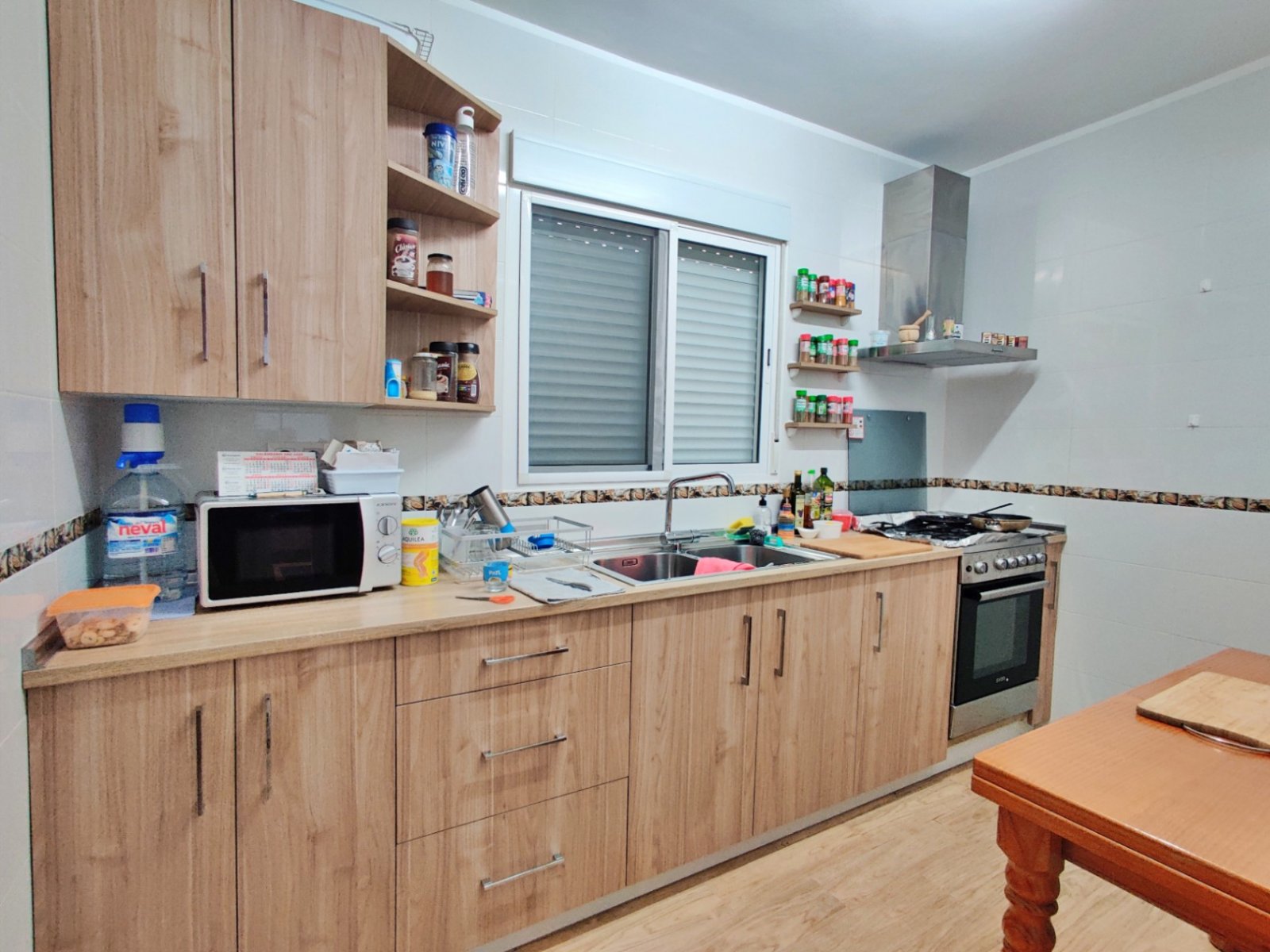 Villa avec 2 appartements séparés, piscine et vue sur la mer