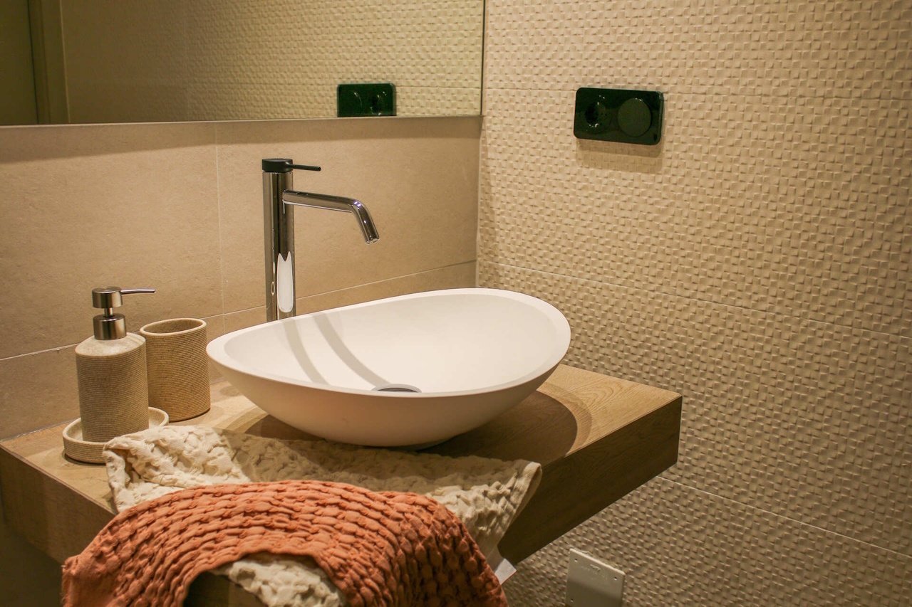 Appartements au dernier étage de 2 chambres à coucher, 2 salles de bain, air conditionné et piscine commune dans le La Finca Golf Resort