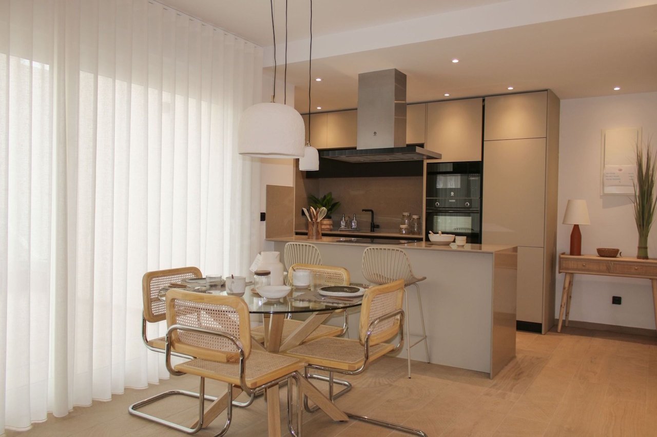 Appartements au dernier étage de 3 chambres à coucher, 2 salles de bain, air conditionné et piscine commune dans le La Finca Golf Resort