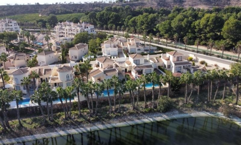 Freistehende Villa mit privatem Pool, Garage und herrlicher Aussicht am Golfplatz Las Ramblas