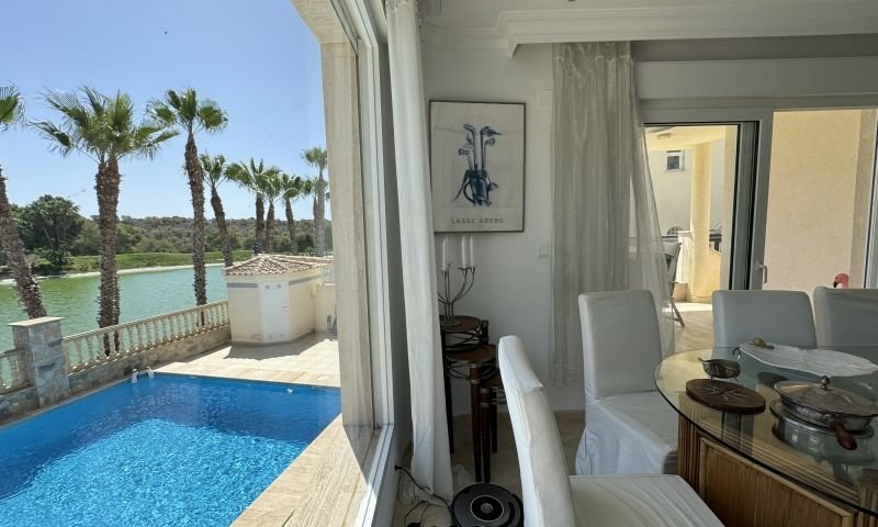 Freistehende Villa mit privatem Pool, Garage und herrlicher Aussicht am Golfplatz Las Ramblas