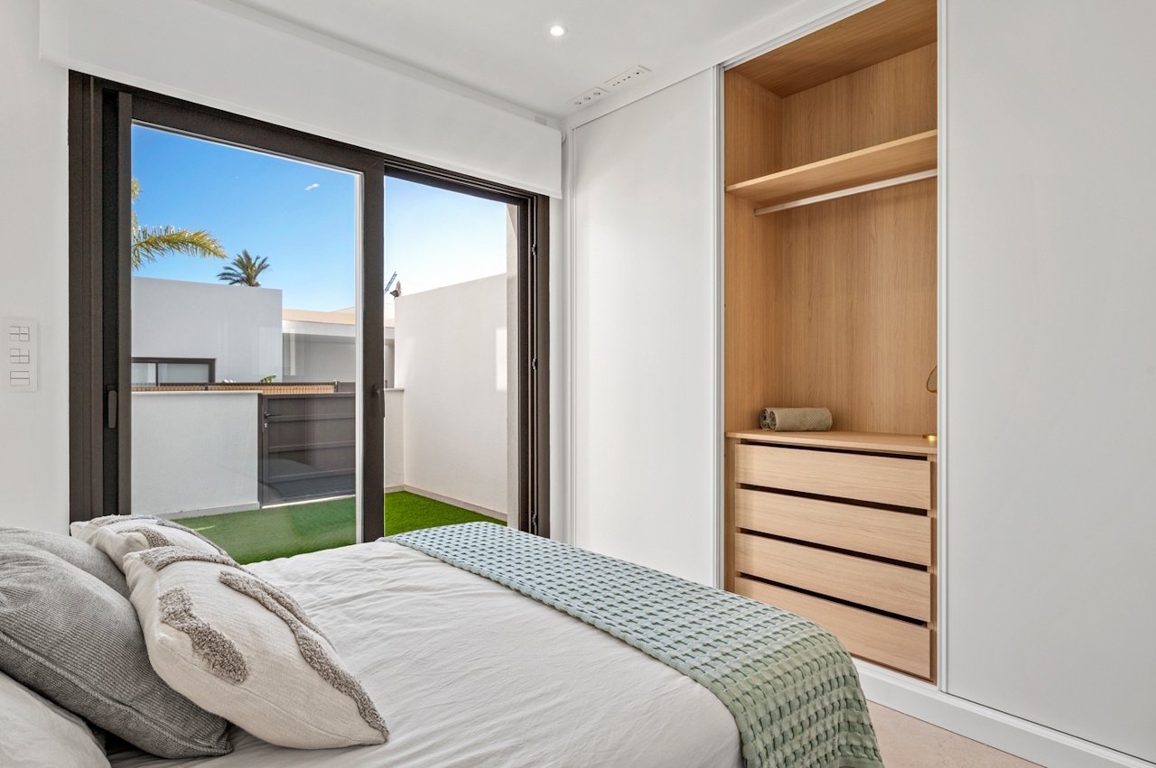 Appartements de 2 chambres et 2 salles de bains avec parking privé et piscine commune dans le complexe La Serena Golf