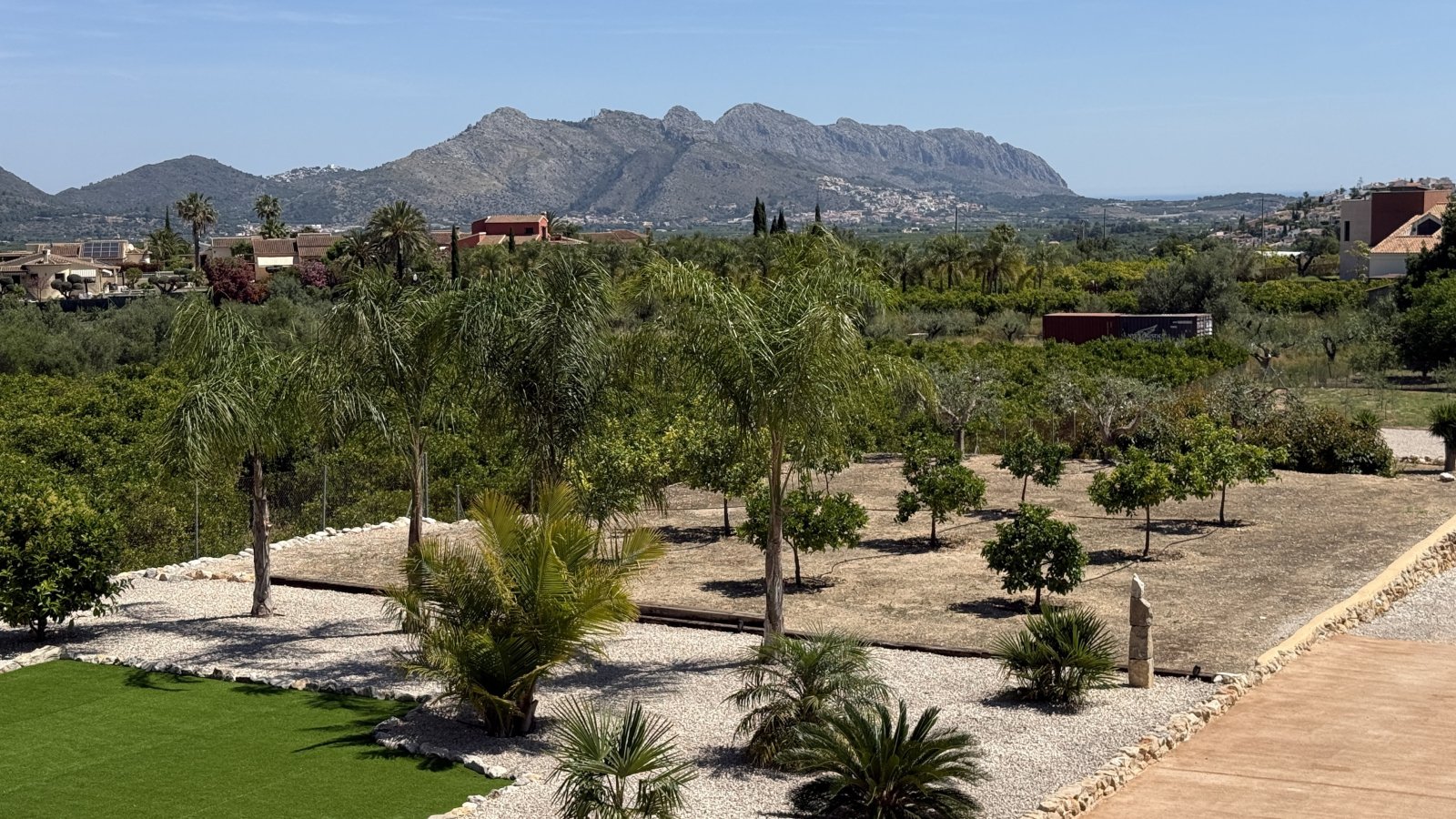 Une superbe villa avec un vaste terrain et une intimité totale, située près de Denia, Oliva et Jávea