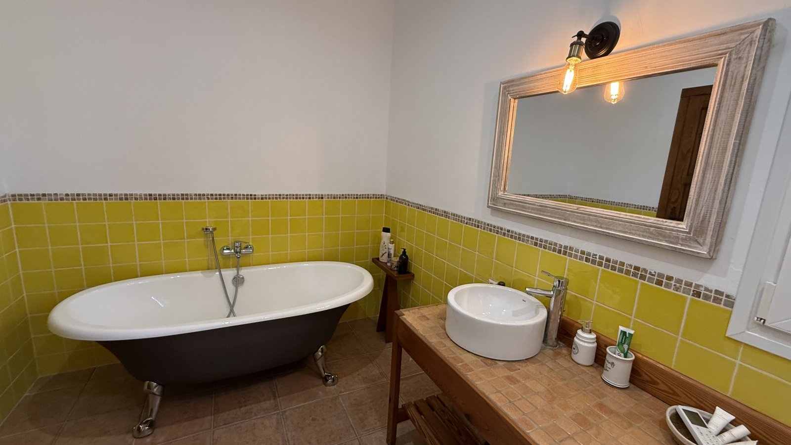 Une superbe villa avec un vaste terrain et une intimité totale, située près de Denia, Oliva et Jávea