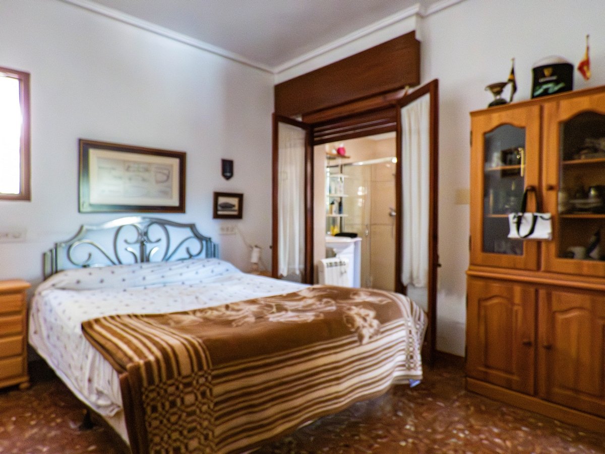 Jolie villa de plain-pied de 268 m2 habitables sur 800 m2 de terrain