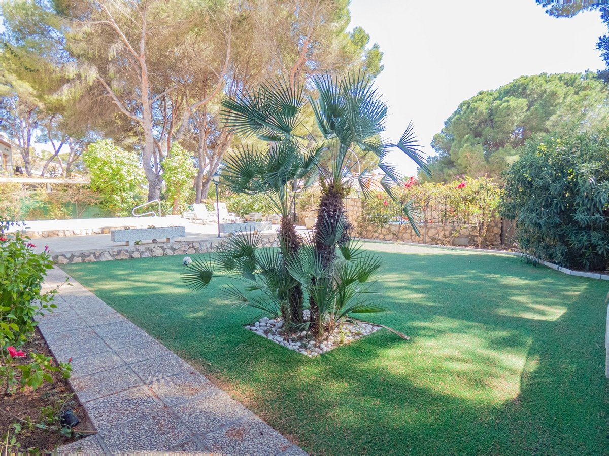 Jolie villa de plain-pied de 268 m2 habitables sur 800 m2 de terrain