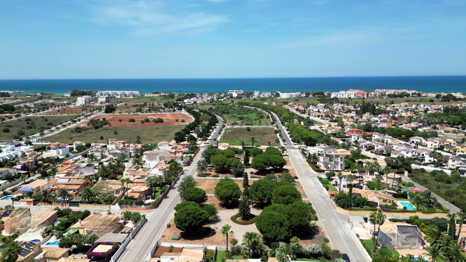 Villa de rêve unique près de Dénia, avec un grand terrain d’angle et à seulement quelques minutes à pied de la mer