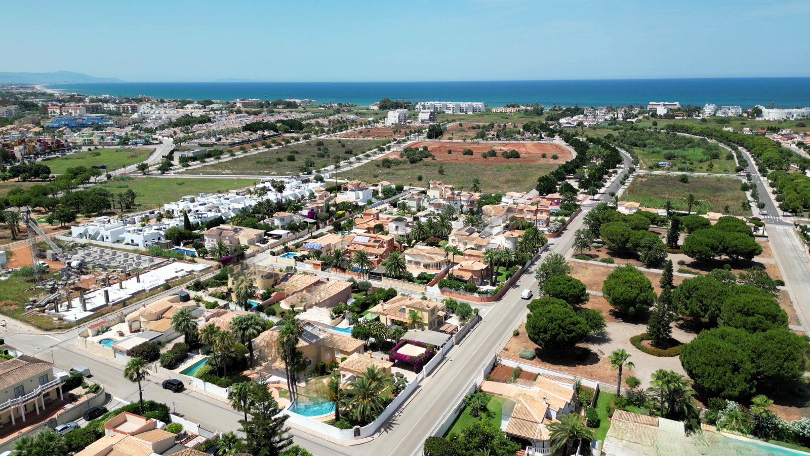 Villa de rêve unique près de Dénia, avec un grand terrain d’angle et à seulement quelques minutes à pied de la mer