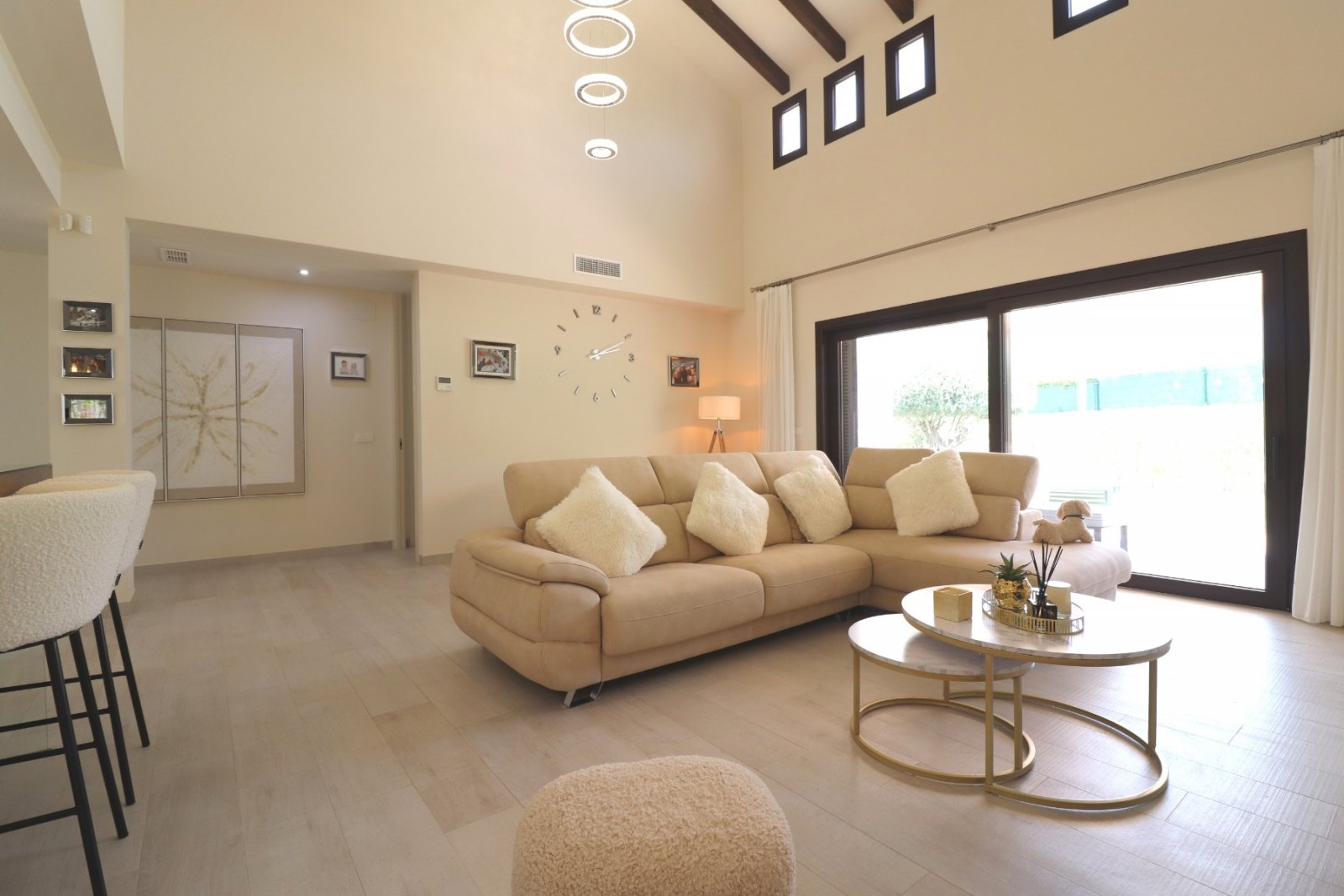 Villa exclusive comprenant 3 chambres, 2 salles de bains et une piscine commune au La Finca Golf Resort