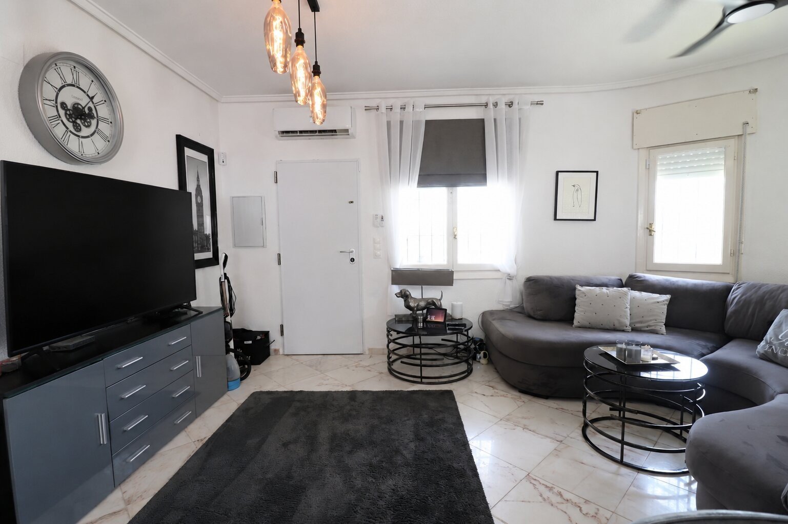 Villa individuelle avec 2 chambres et 1 salle de bains à Las Filipinas