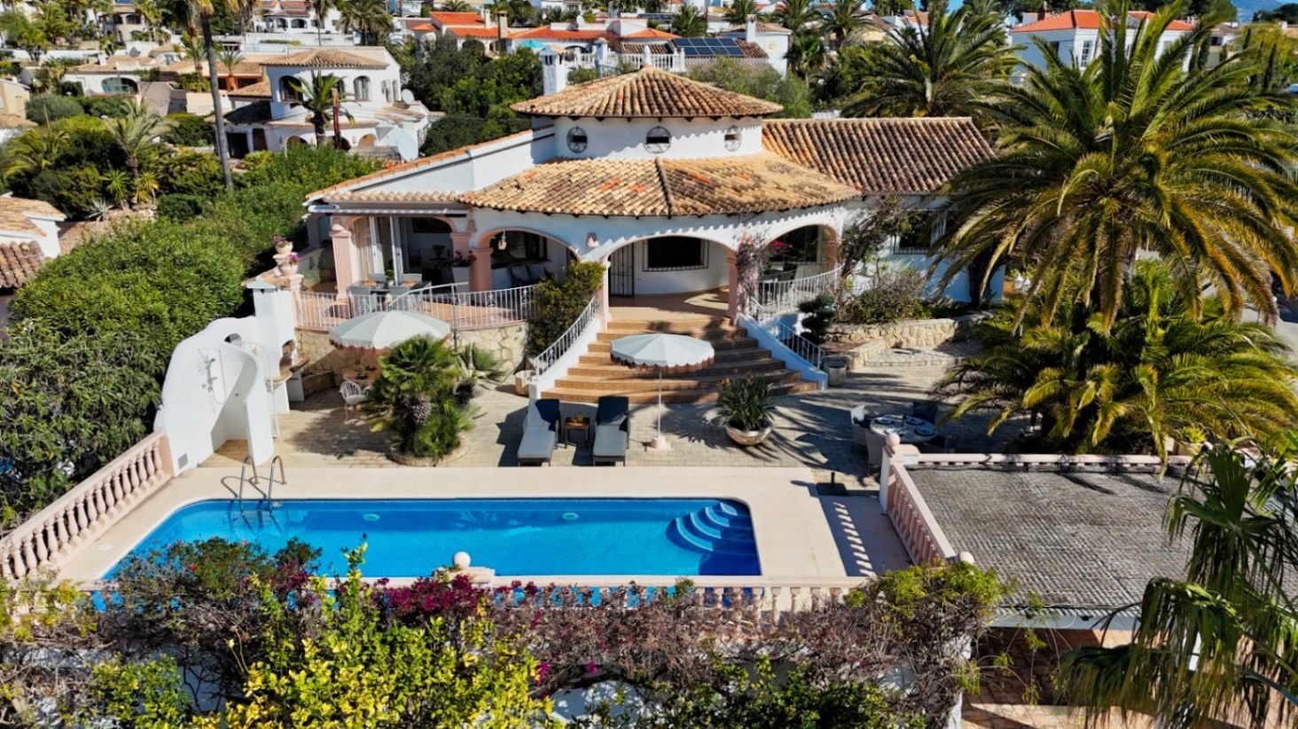 Villa individuelle avec vue sur la mer, piscine et 3 chambres à San Jaime