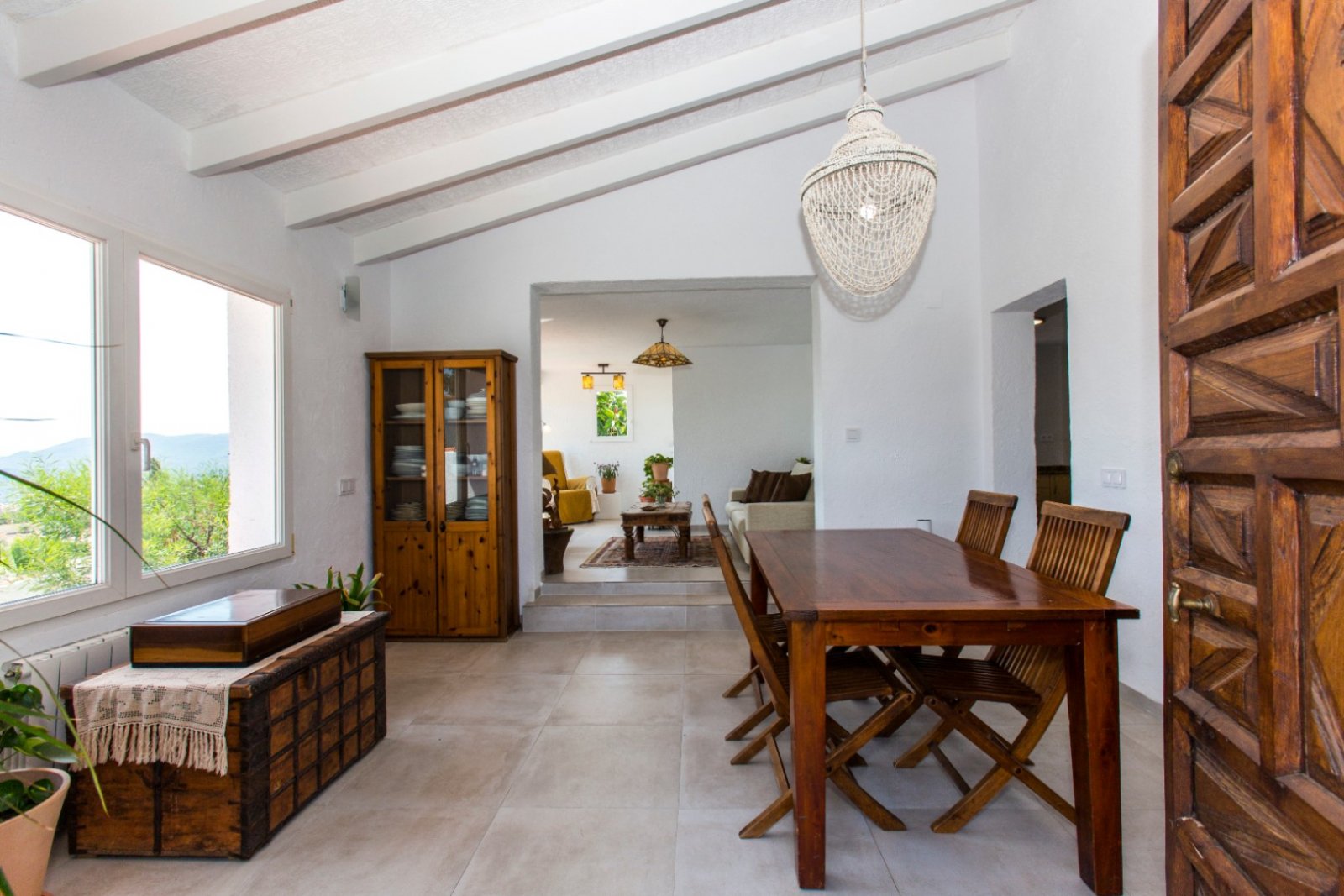 Villa à Monte Pedreguer avec vue sur la mer, logement pour les invités, quatre chambres, terrain plat, terrasse sur le toit et espace pour une piscine