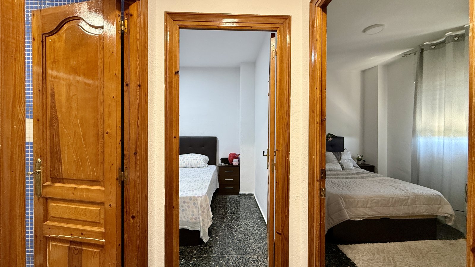 Spacieux appartement en rez-de-chaussée avec 4 chambres