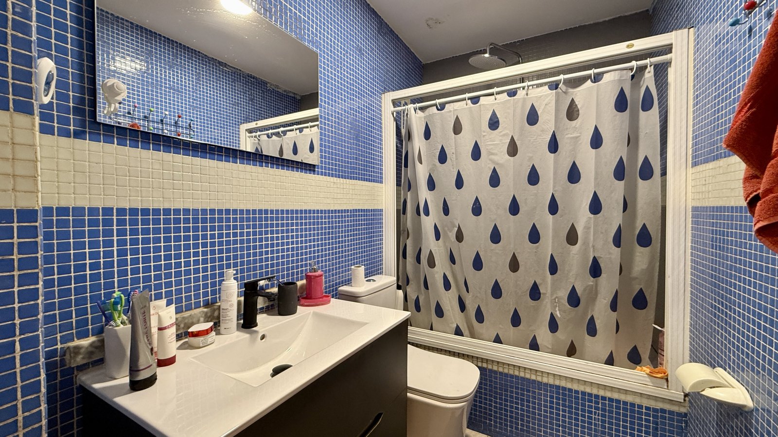 Spacieux appartement en rez-de-chaussée avec 4 chambres