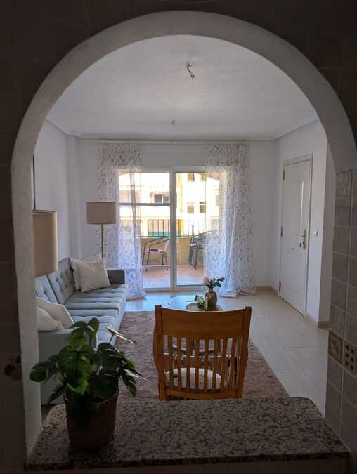 Appartement avec 2 chambres, 2 salles de bains, une terrasse sur le toit et une piscine commune