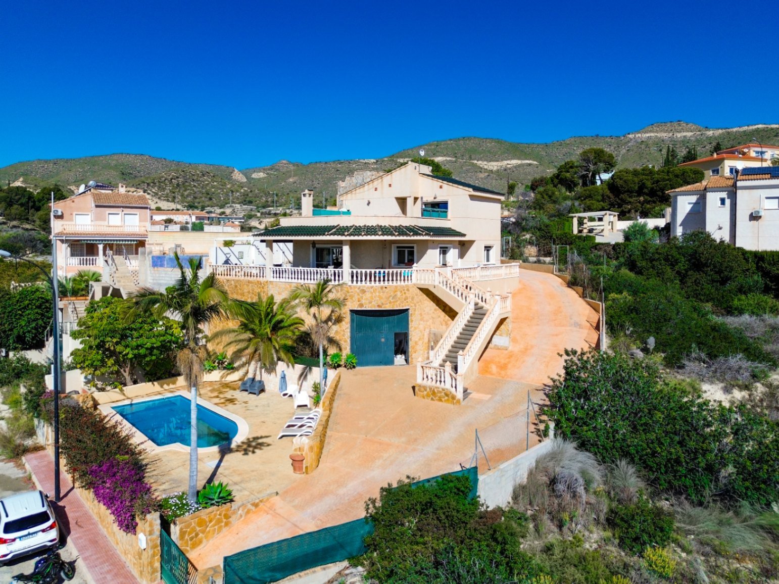 Villa Méditerranéenne avec Vue sur la Mer à Quelques Pas de la Plage