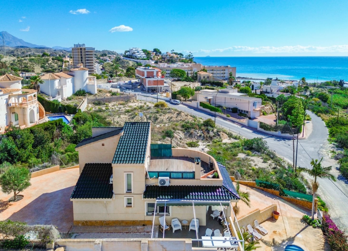 Villa Méditerranéenne avec Vue sur la Mer à Quelques Pas de la Plage