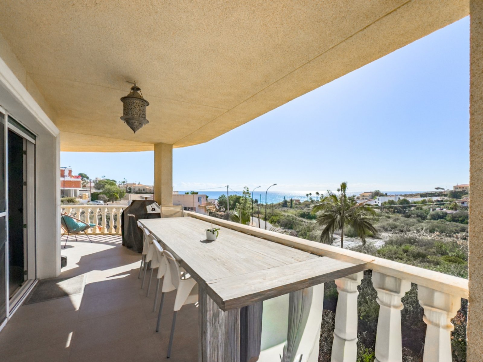Villa Méditerranéenne avec Vue sur la Mer à Quelques Pas de la Plage