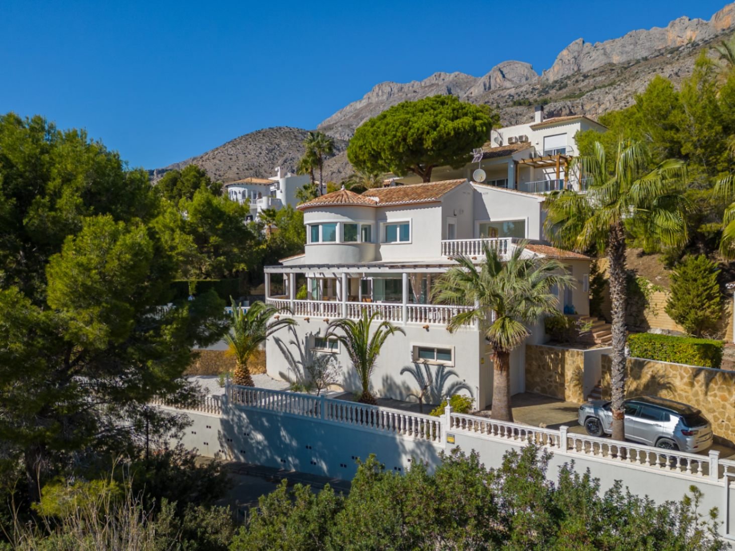 Villa méditerranéenne avec piscine chauffée et intimité près de Altea Golf