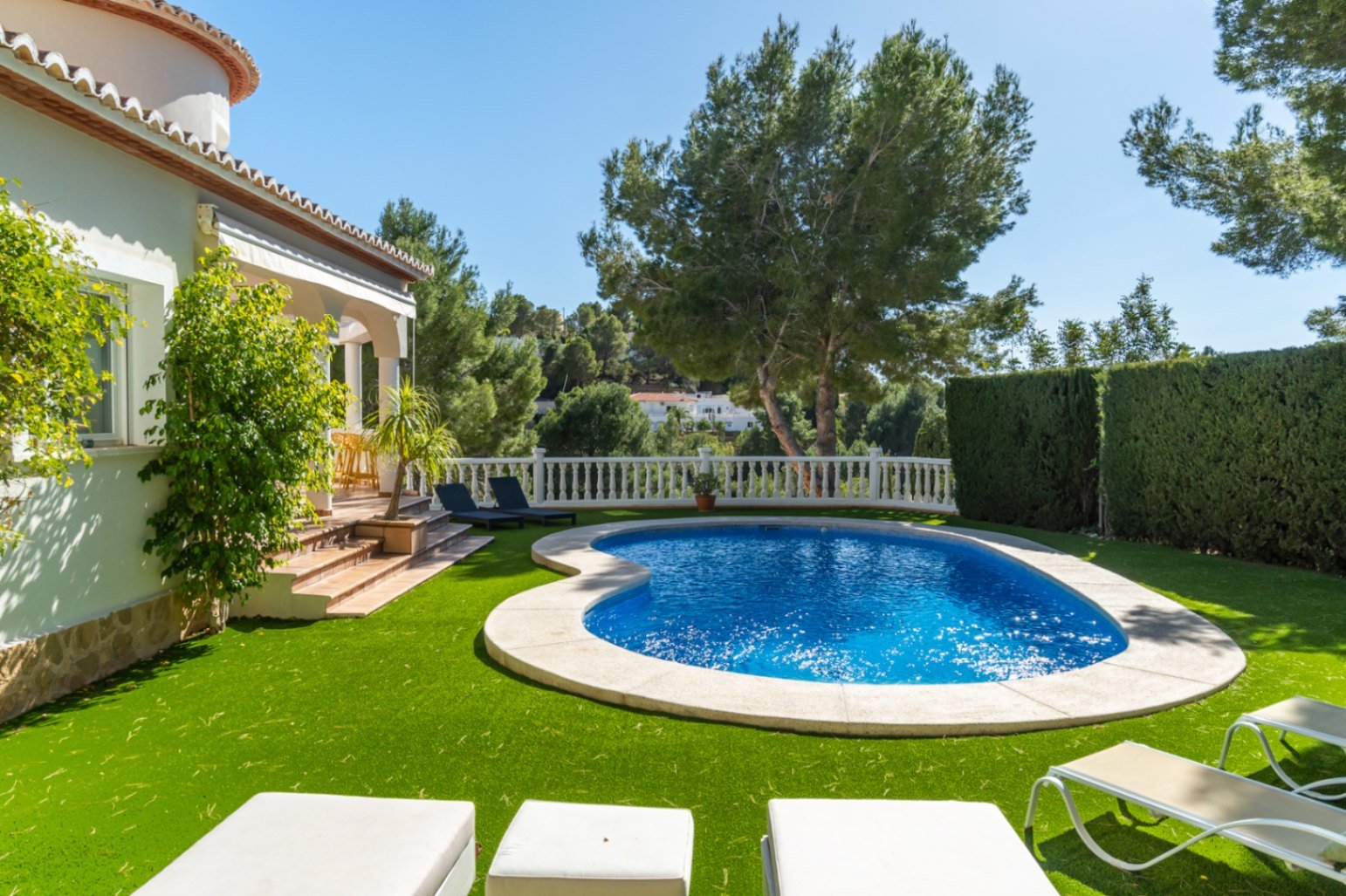 Villa méditerranéenne avec piscine chauffée et intimité près de Altea Golf