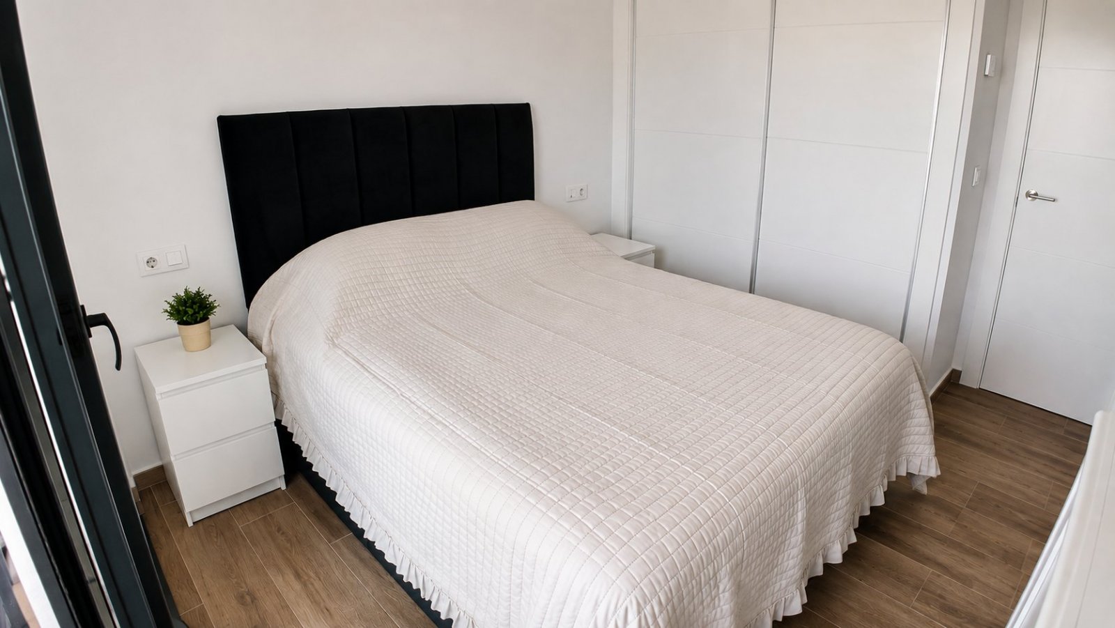 Penthouse moderne avec solarium spacieux et piscine à Villamartín