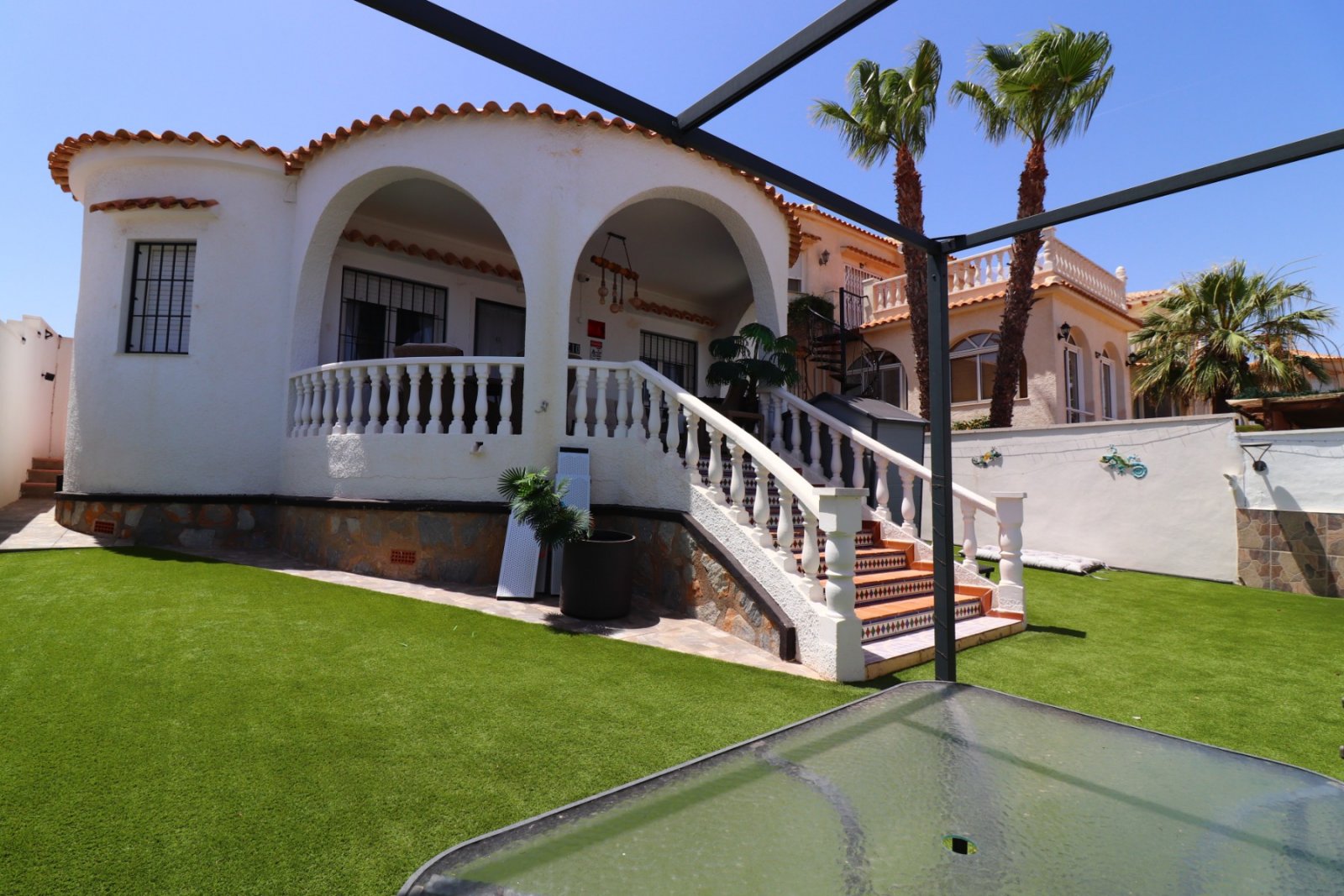 Villa individuelle avec 2 chambres et 1 salle de bains à Las Filipinas