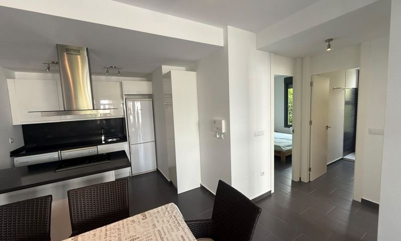 Maison avec 2 chambres, 2 salles de bains, une terrasse sur le toit et une piscine commune