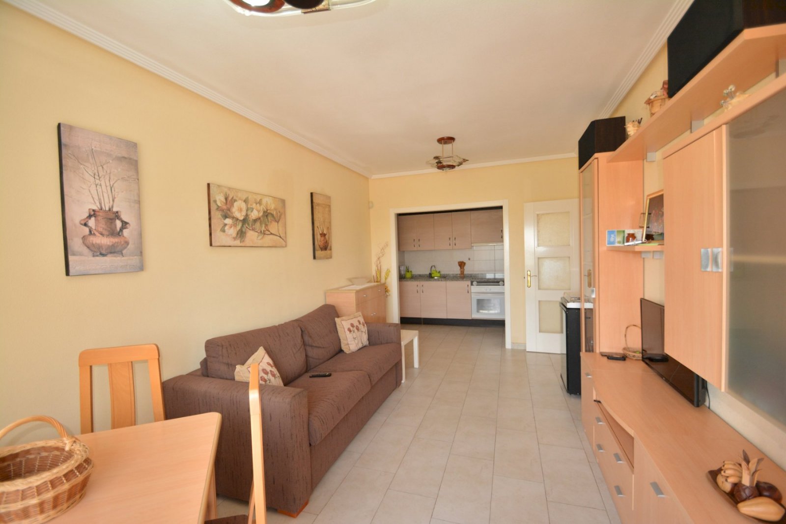 Wohnung mit 2 Schlafzimmern, 1 Badezimmer, Parkplatz und Gemeinschaftspool