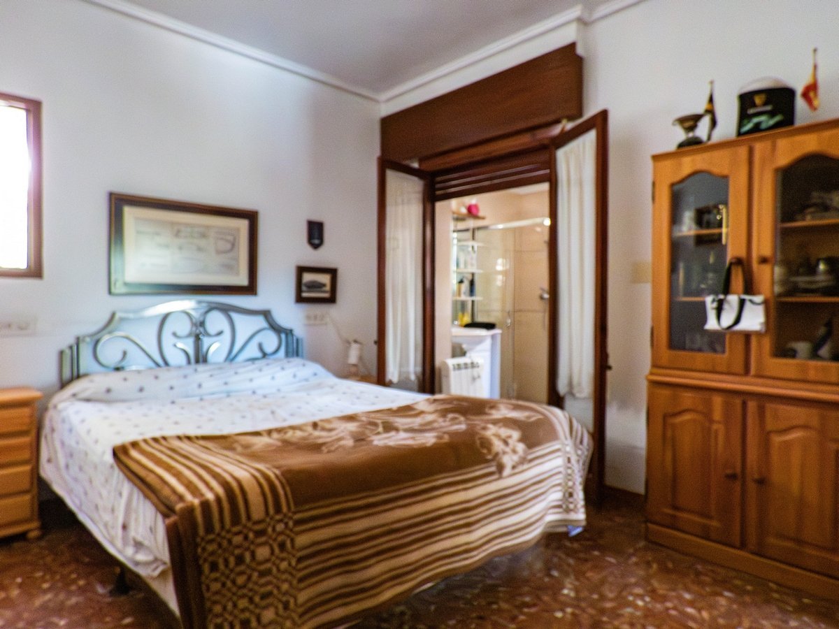 Jolie villa de plain-pied de 268 m2 habitables sur 800 m2 de terrain