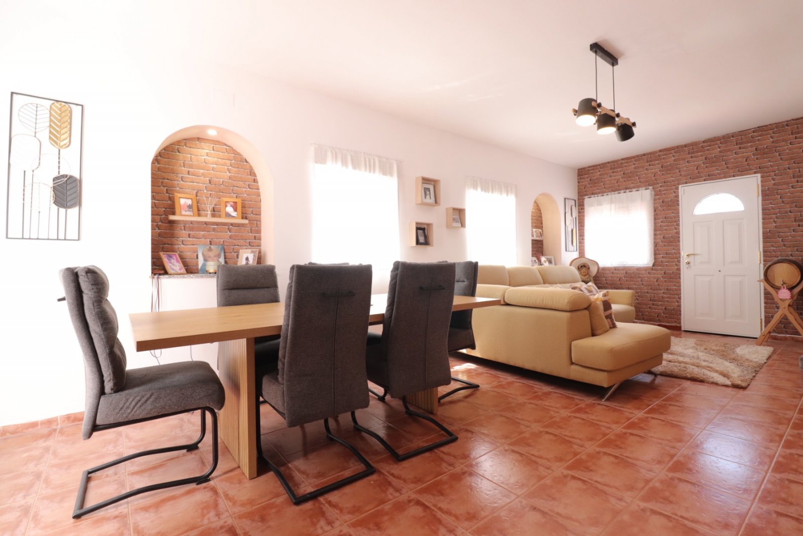 Maison de campagne avec piscine privée, court de tennis et jacuzzi