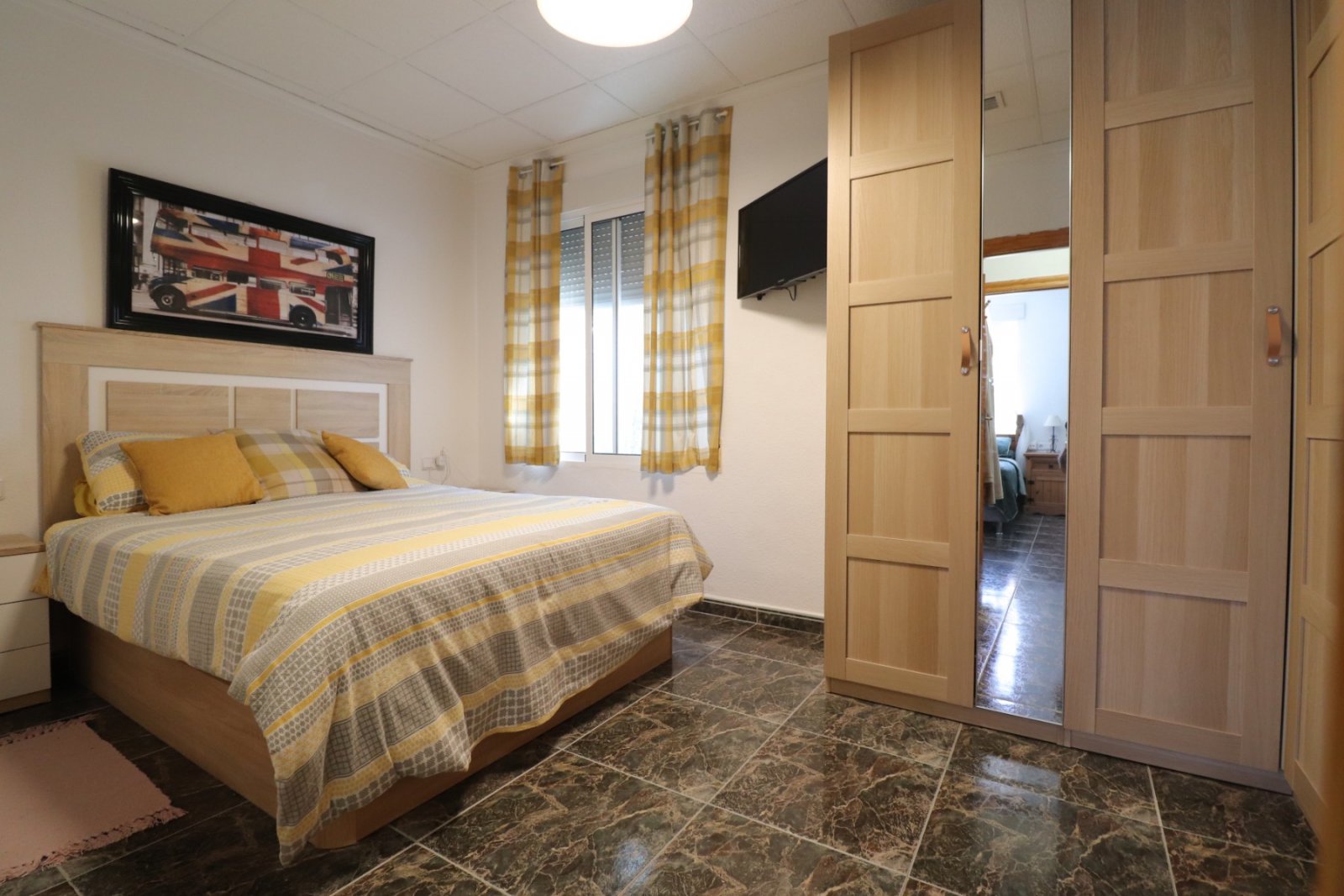 Maison de campagne avec piscine privée, court de tennis et jacuzzi