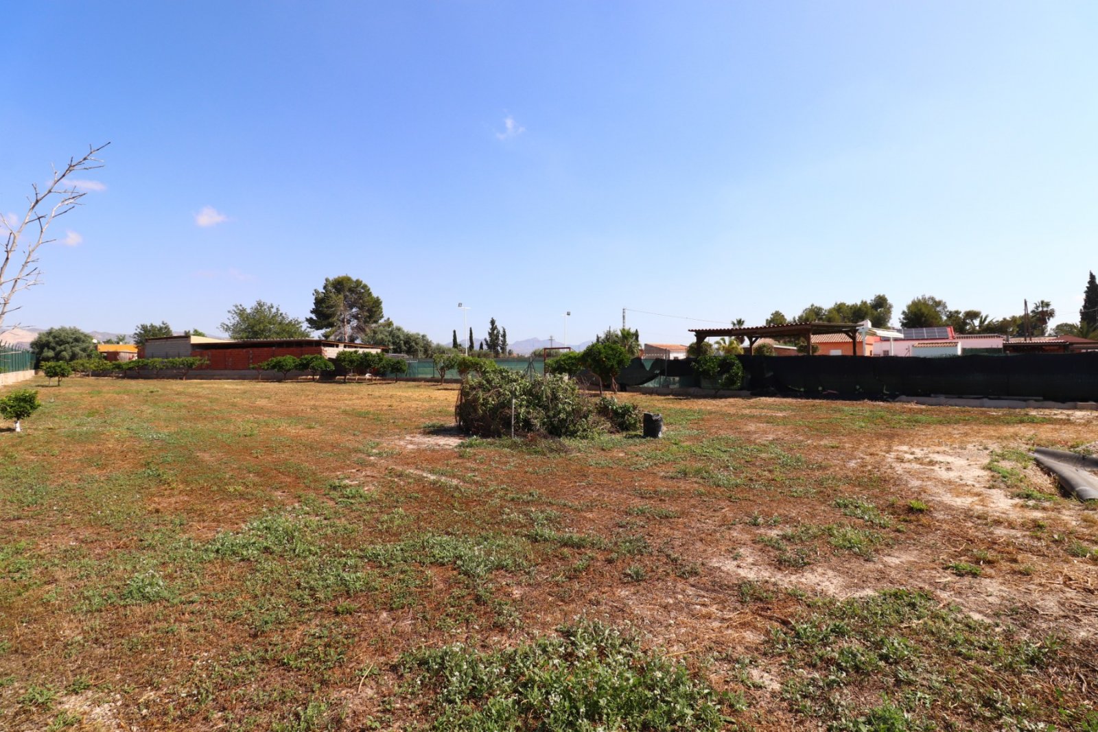 Maison de campagne avec piscine privée, court de tennis et jacuzzi