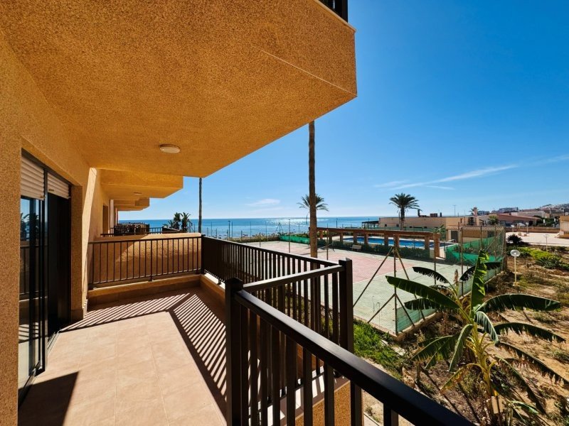 La Mata: Appartement spectaculaire rénové en bord de mer avec vue sur la mer à La Mata La Mata: Appartement spectaculaire rénové en bord de mer avec vue sur la mer à La Mata
