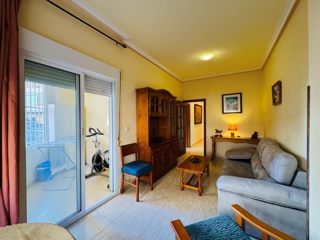 La Mata: Opportunité au cœur de La Mata ! Appartement d'angle au rez-de-chaussée, à seulement 200 mètres de la plage La Mata: Opportunité au cœur de La Mata ! Appartement d'angle au rez-de-chaussée, à seulement 200 mètres de la plage