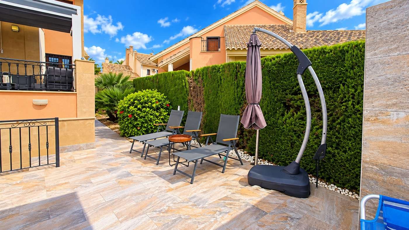 Villa en première ligne de golf au cœur du La Finca Golf Resort