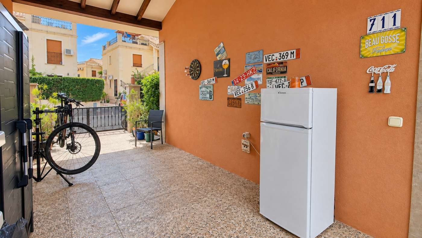 Villa en première ligne de golf au cœur du La Finca Golf Resort