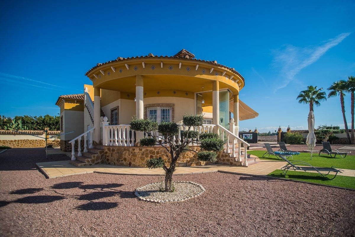 Magnifique villa de style espagnol à Catral