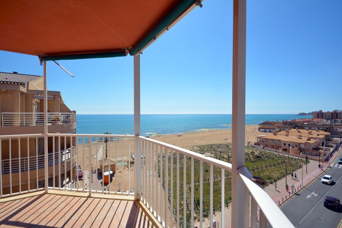La Mata: Appartement avec 3 chambres, 1 salle de bains et une vue imprenable sur la mer, à seulement 200 m de la plage La Mata: Appartement avec 3 chambres, 1 salle de bains et une vue imprenable sur la mer, à seulement 200 m de la plage